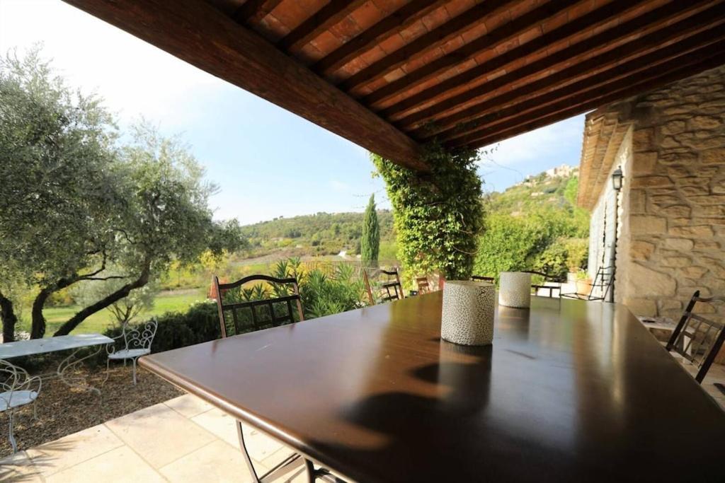 In Gordes, Facing The Entire Luberon Park A Beautiful 5 Bedrooms House Buitenkant foto