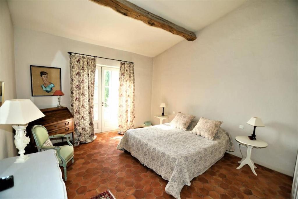In Gordes, Facing The Entire Luberon Park A Beautiful 5 Bedrooms House Buitenkant foto